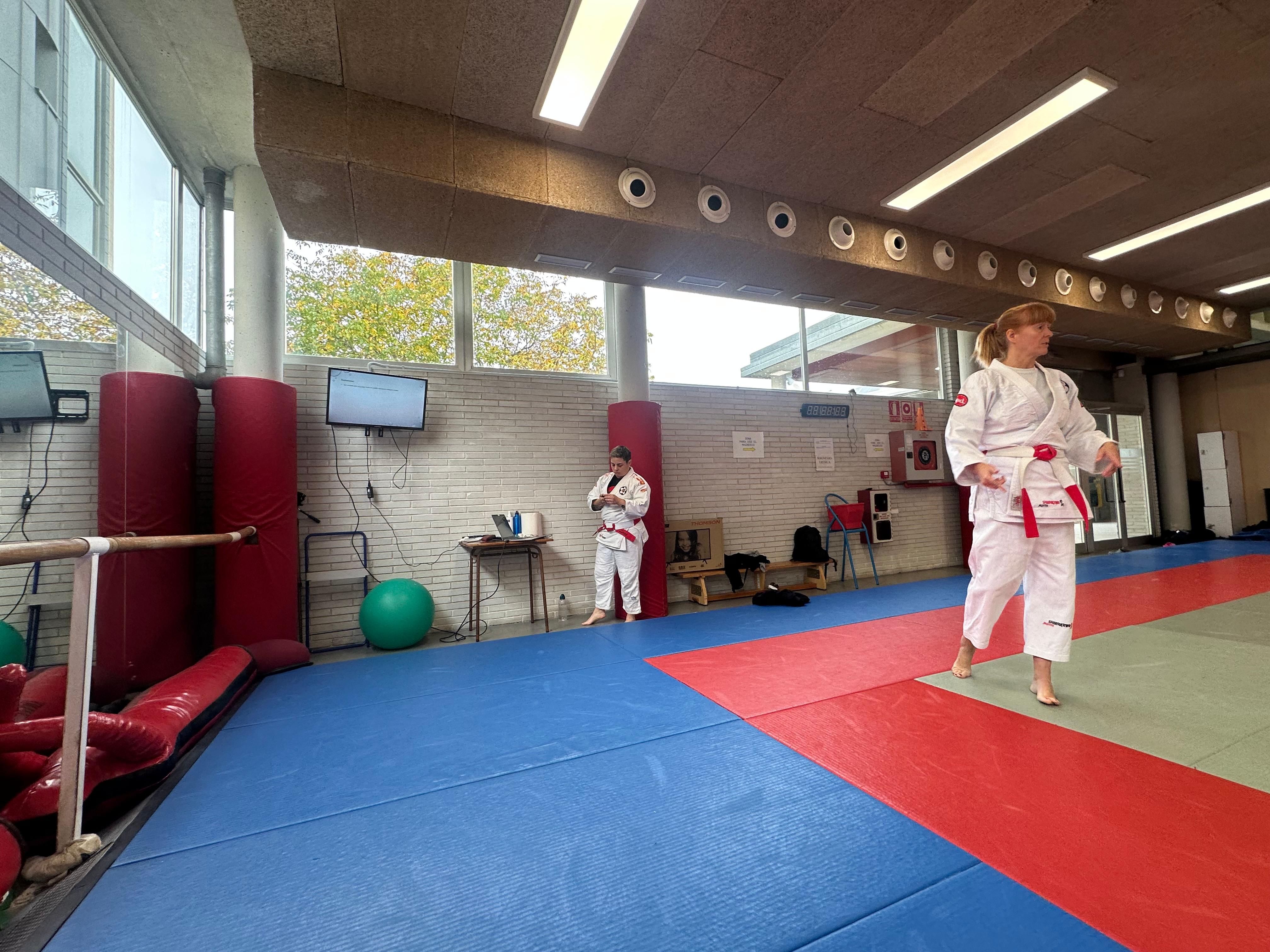 Realizado con éxito el curso de actualización de arbitraje de Jiu-Jitsu en Pamplona. 02-11-25